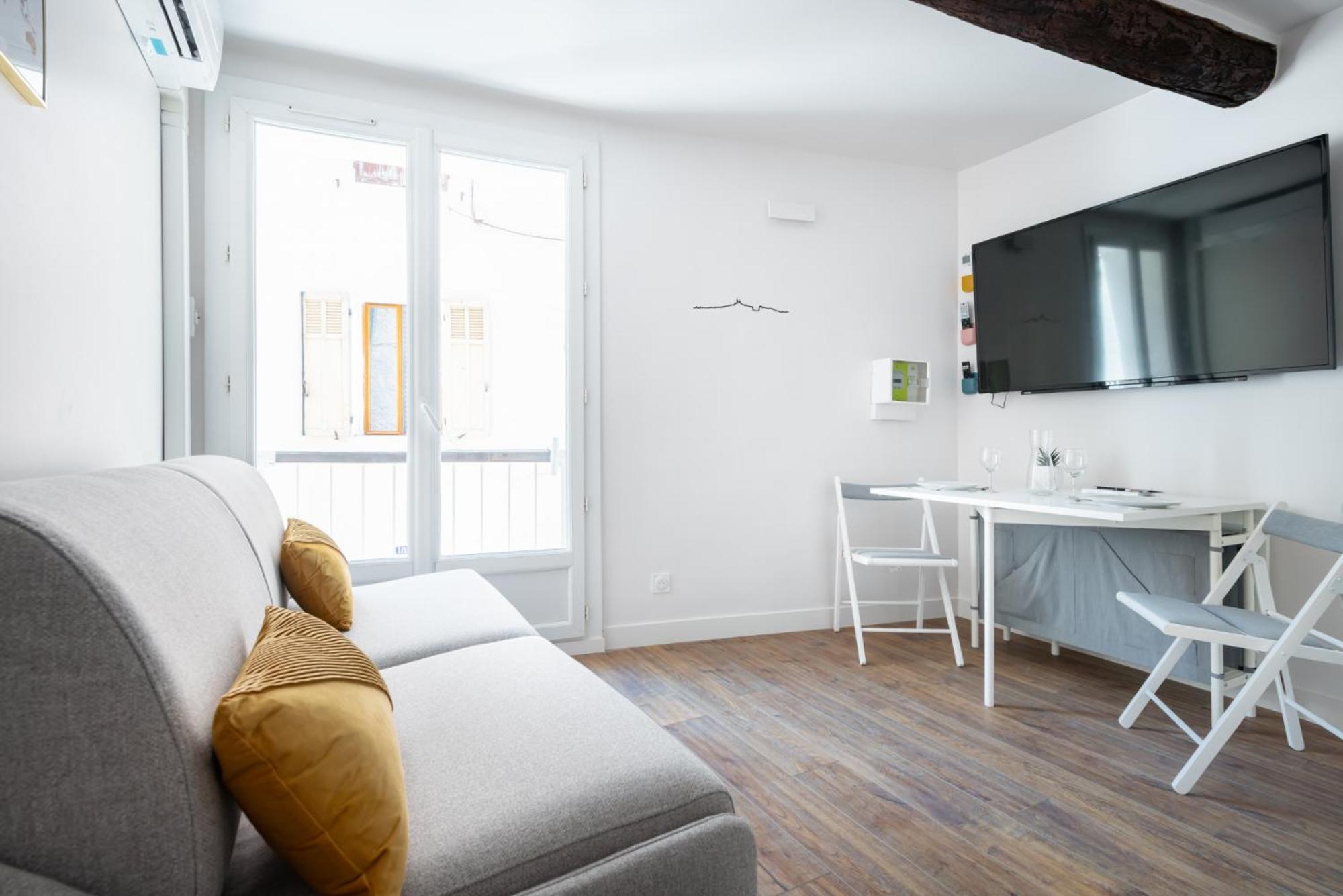 Lou Baou - Calme - Lumineux - Wifi Apartment Gardanne Ruang foto