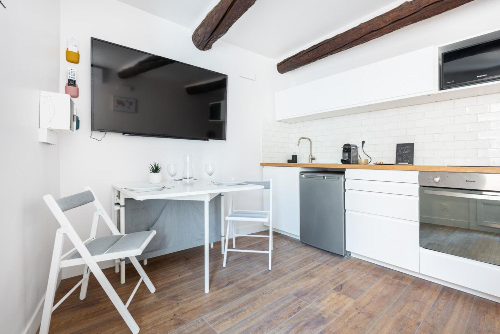 Lou Baou - Calme - Lumineux - Wifi Apartment Gardanne Ruang foto